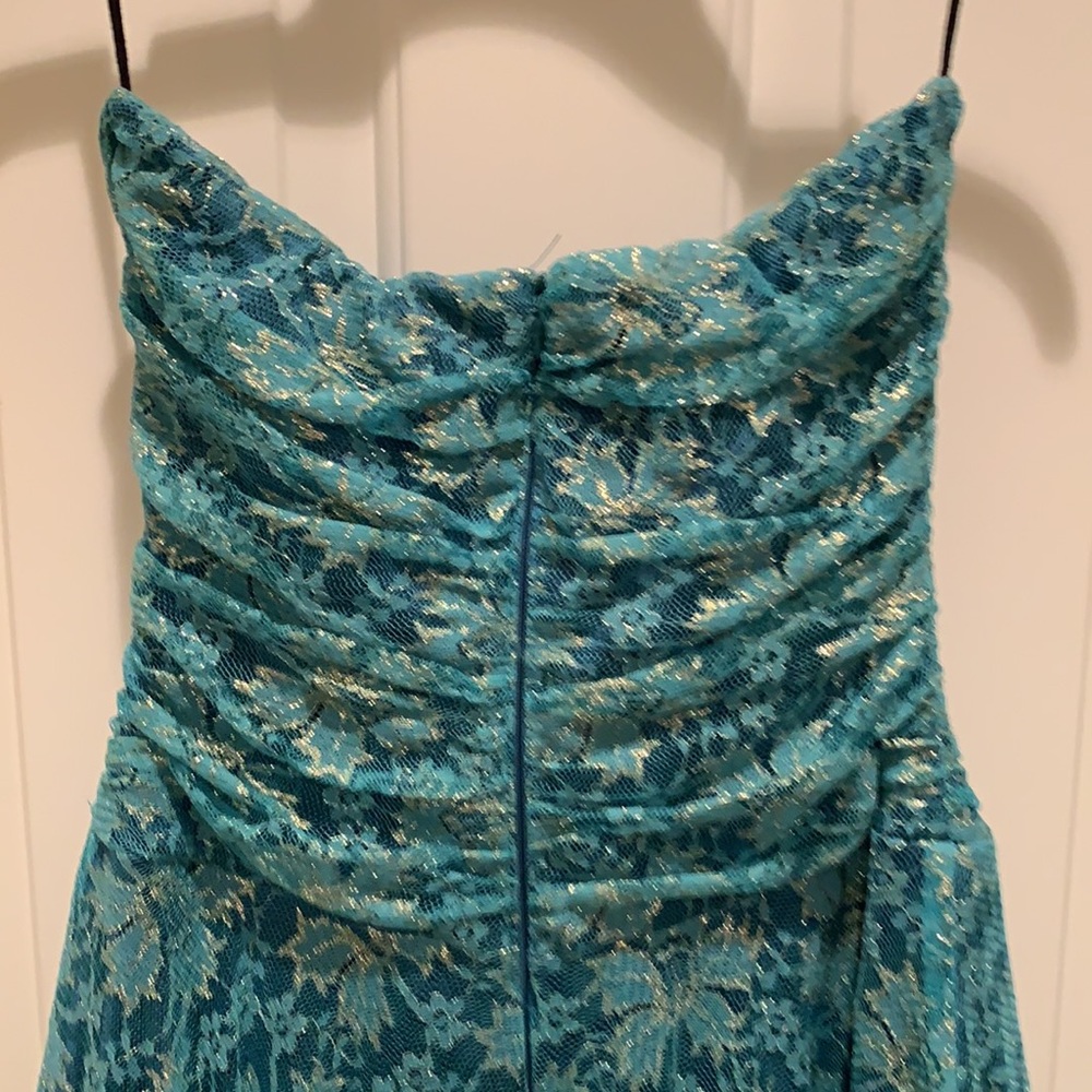 Nearly New Beautiful Strapless Lace Dress with Crinoline Underskirt - Picture 4 of 8